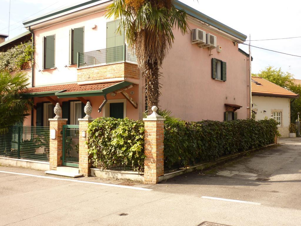 Casa Yami Hotel ปาโดวา ภายนอก รูปภาพ